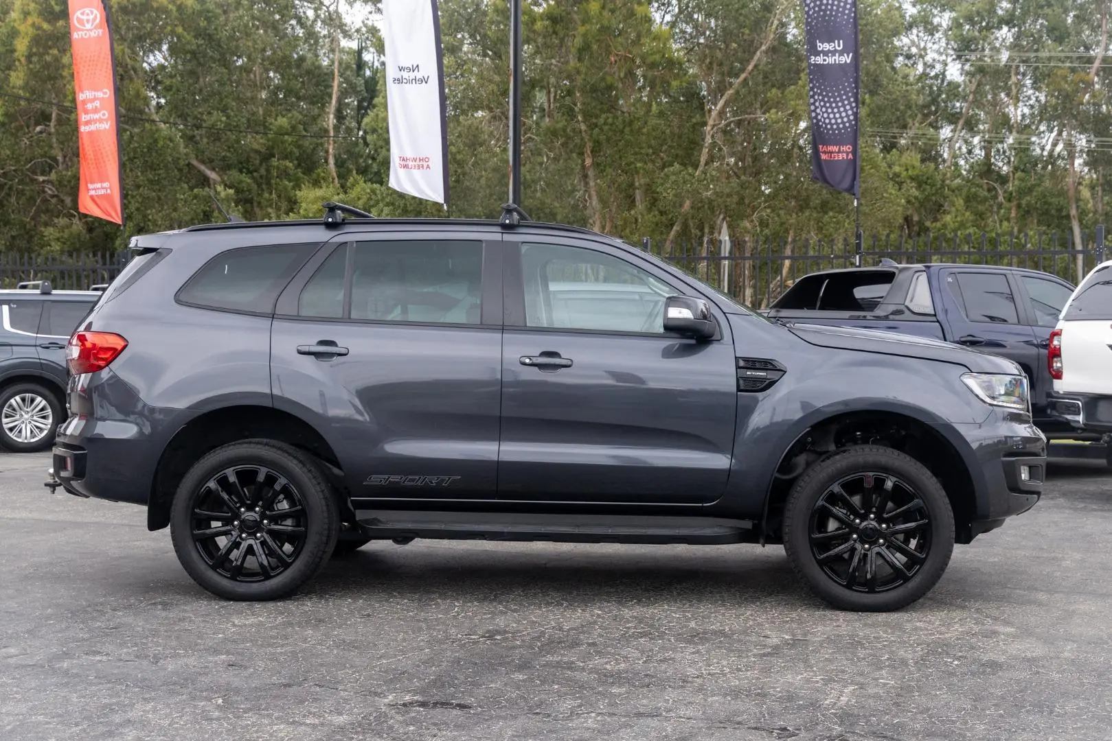 2022 Ford Everest Gallery Image 3