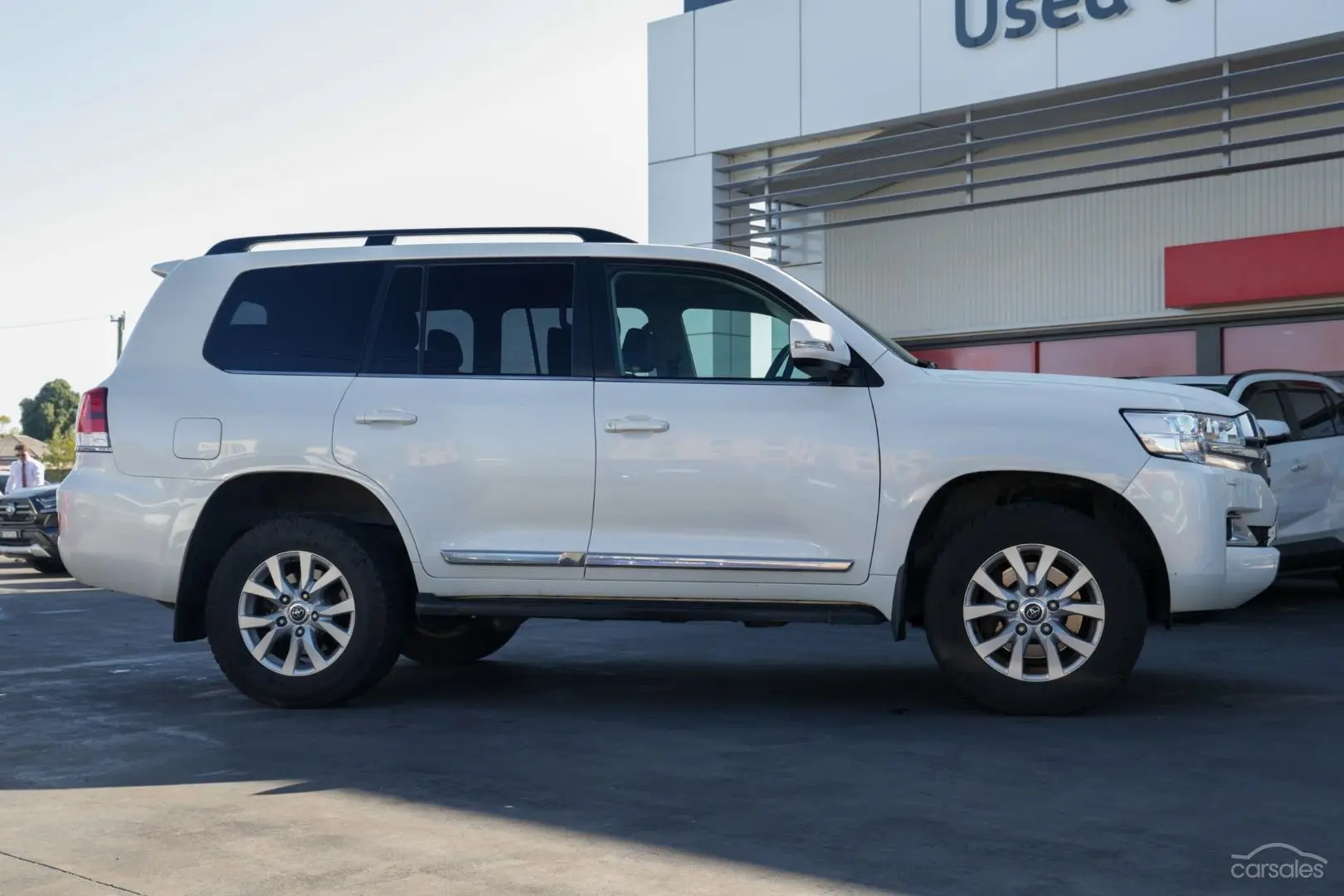 2016 Toyota Landcruiser Image 3