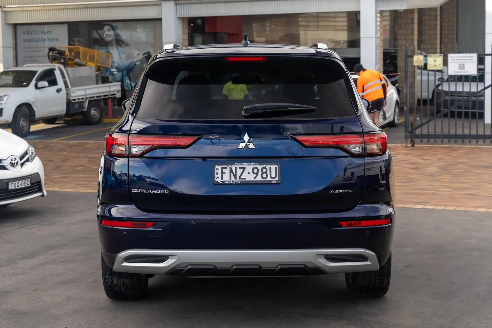 2024 Mitsubishi Outlander Gallery Image 5