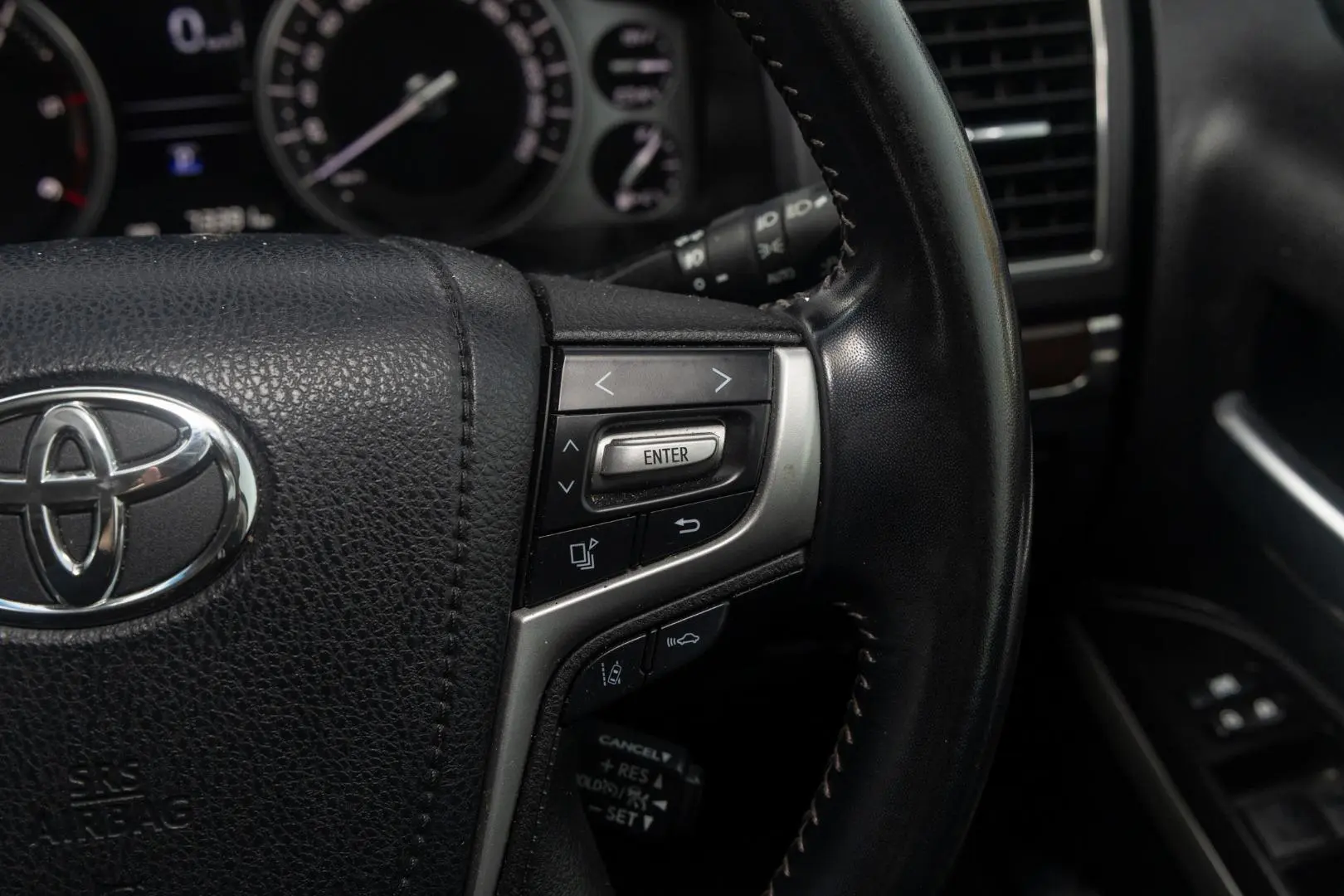 2019 Toyota Landcruiser Gallery Image 13