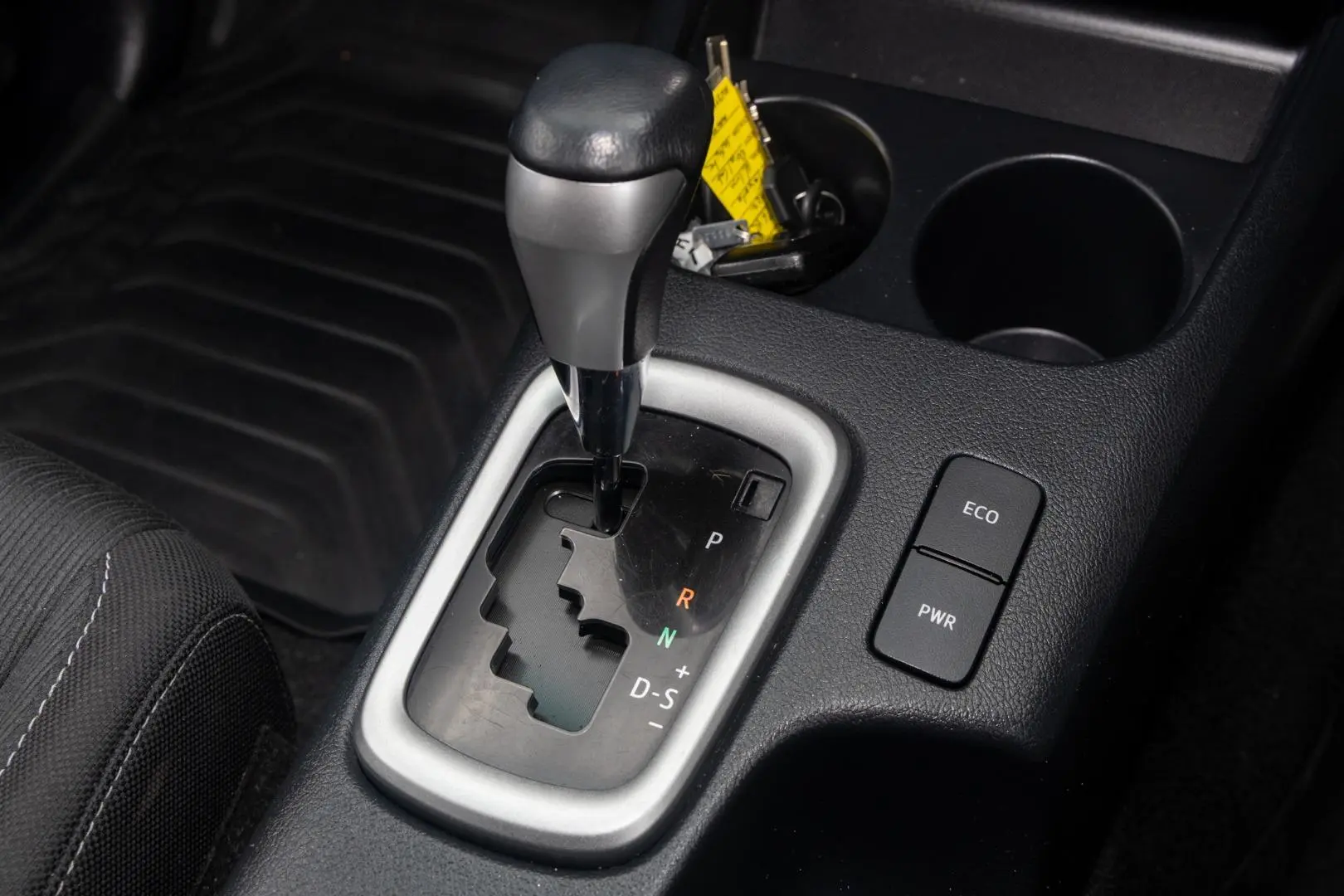 2022 Toyota Hilux Gallery Image 17