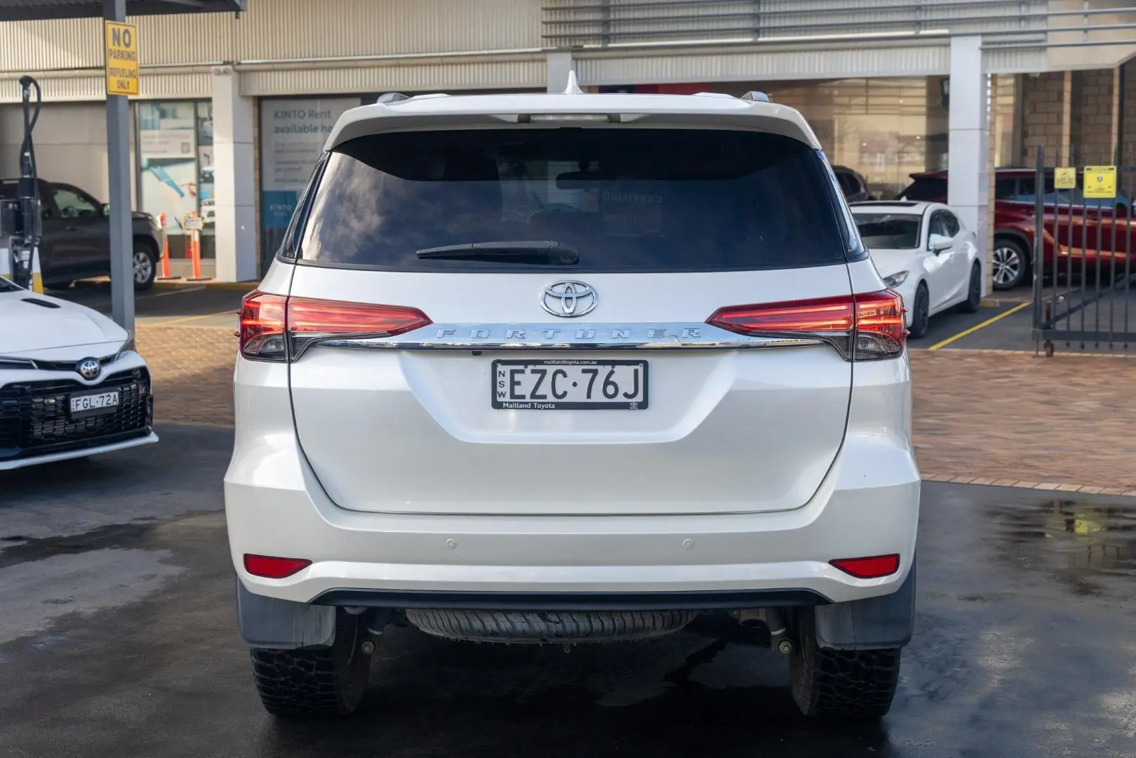 2018 Toyota Fortuner Gallery Image 5