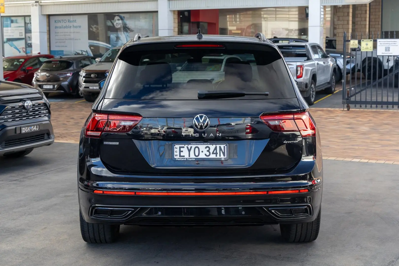 2023 Volkswagen Tiguan Gallery Image 5