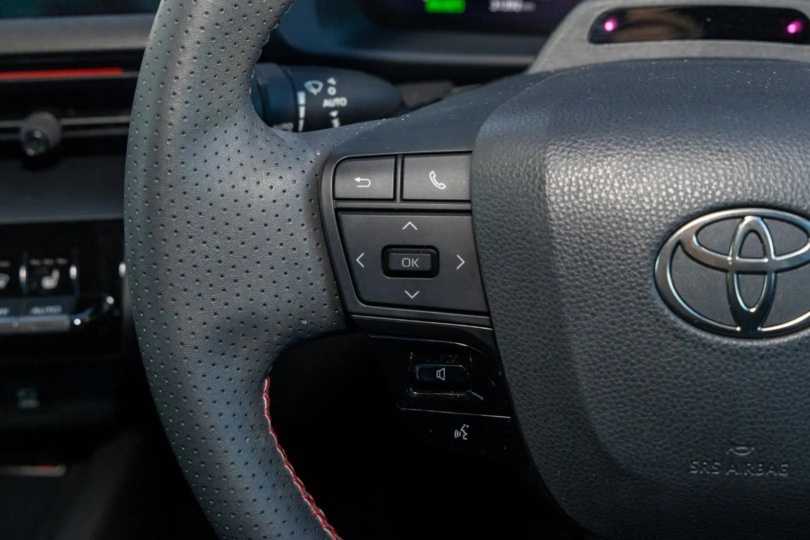 2024 Toyota C-HR Gallery Image 11