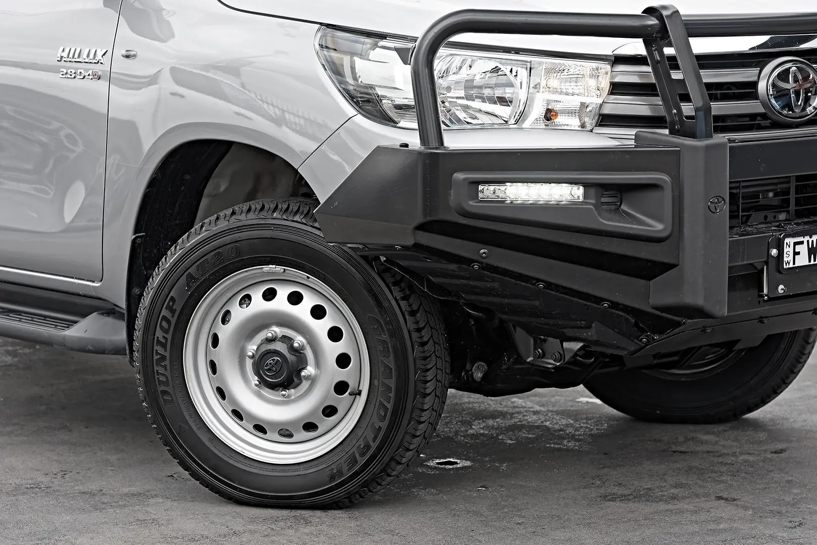 2025 Toyota Hilux Gallery Image 6