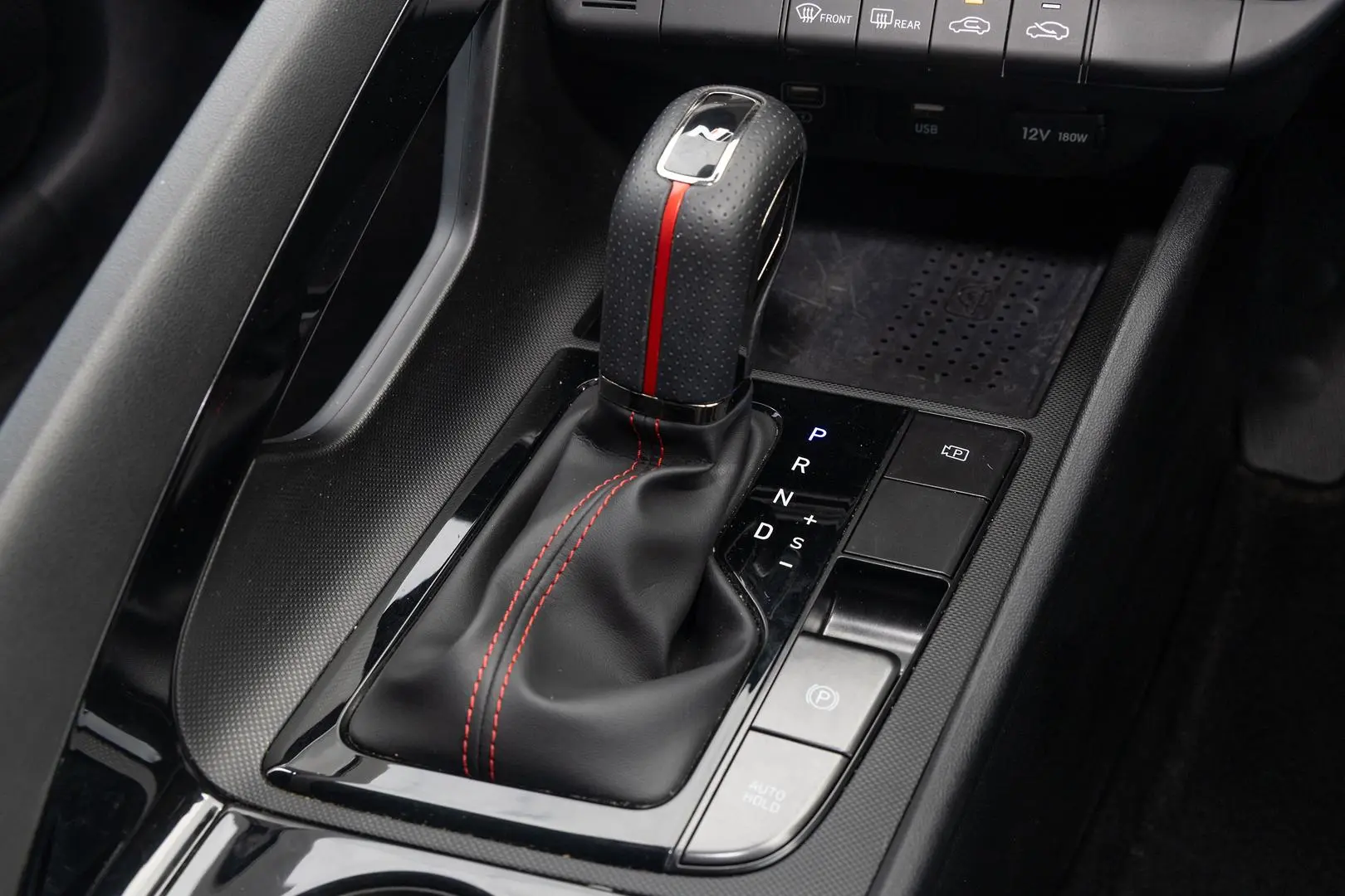 2023 Hyundai i30 Gallery Image 17