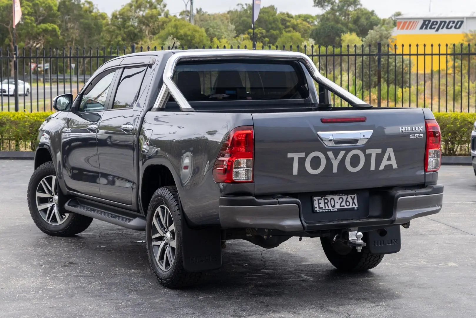 2018 Toyota Hilux Gallery Image 2