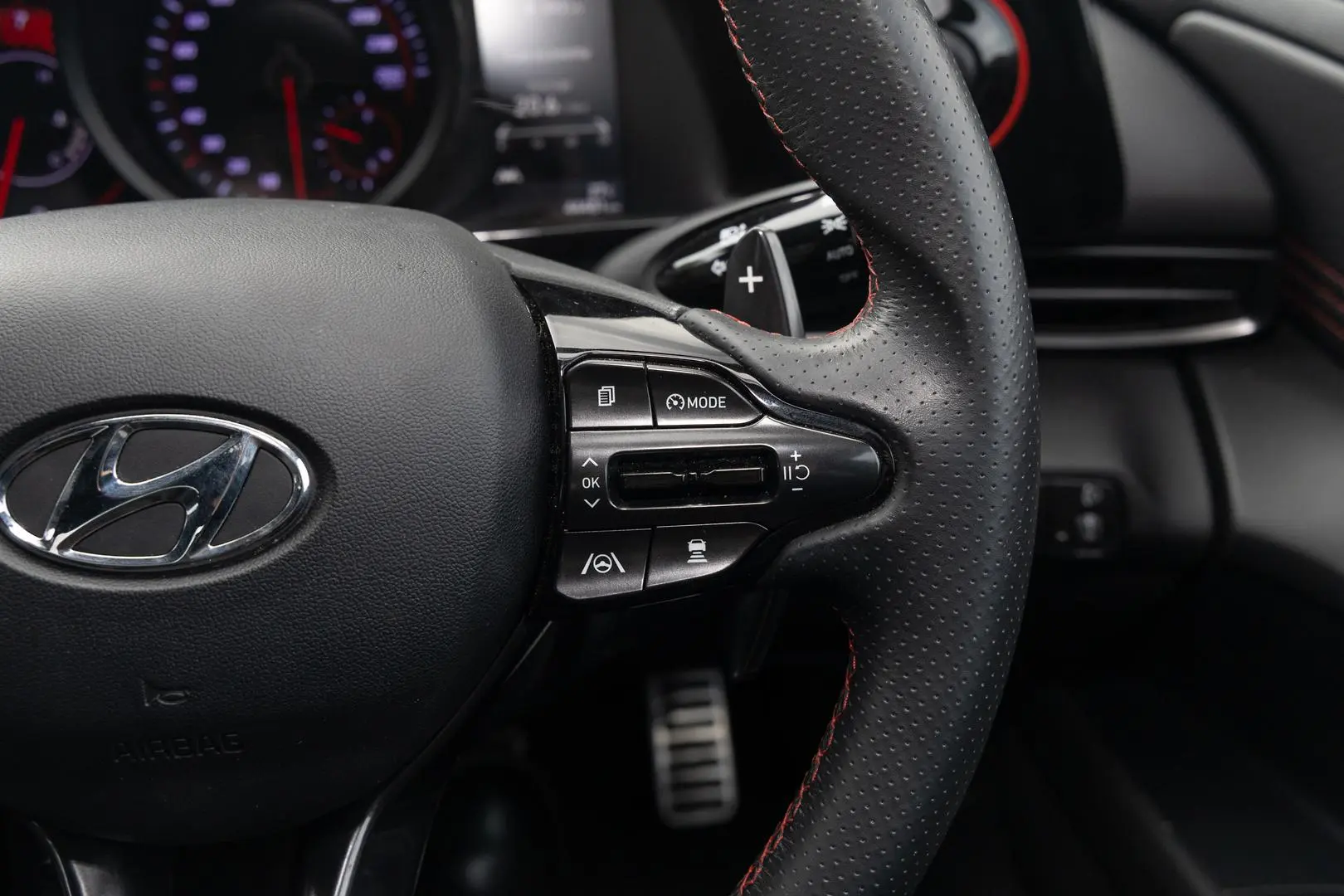 2023 Hyundai i30 Gallery Image 12