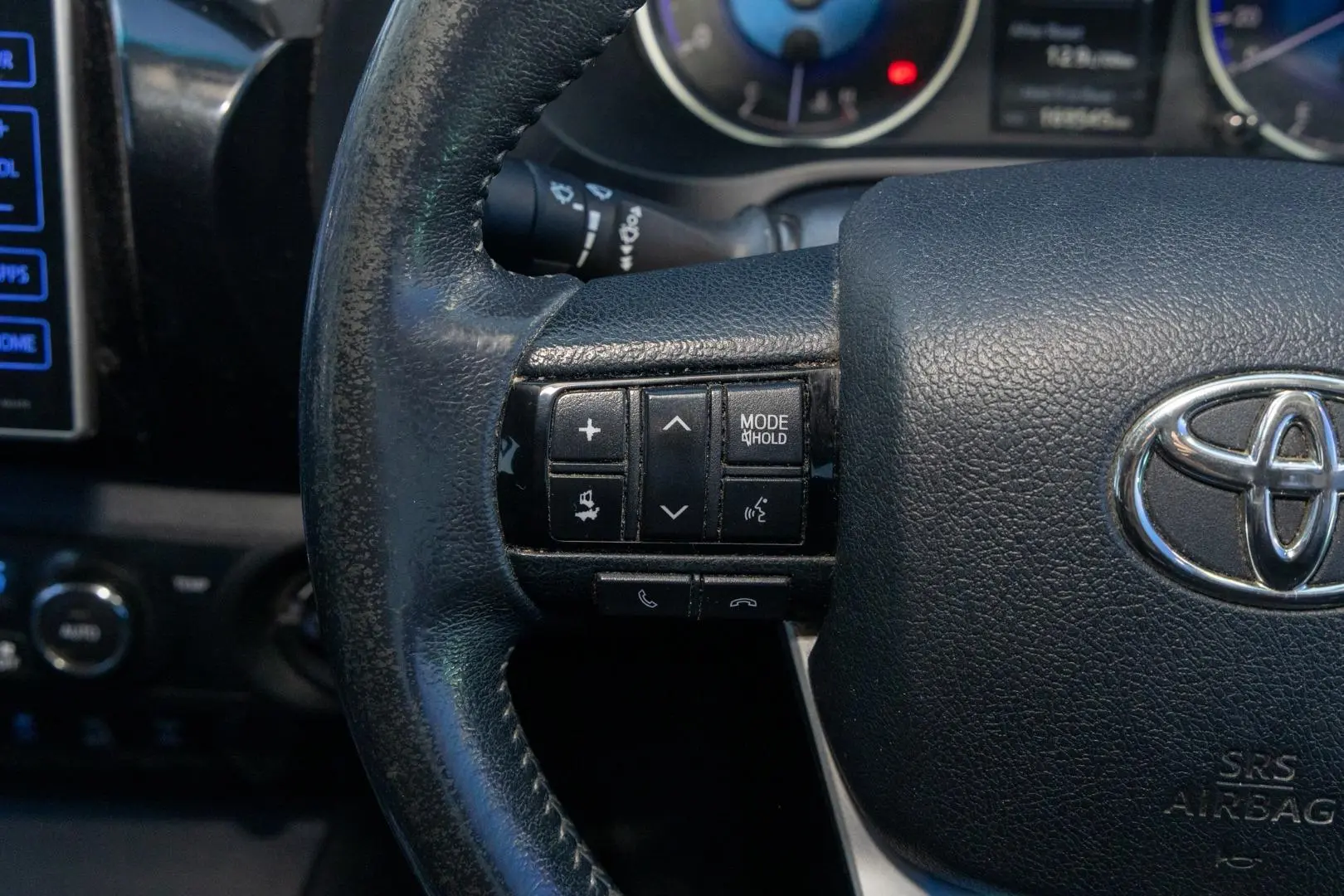 2017 Toyota Hilux Gallery Image 11