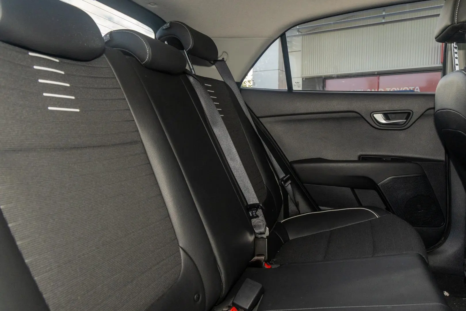 2023 Kia Rio Gallery Image 9