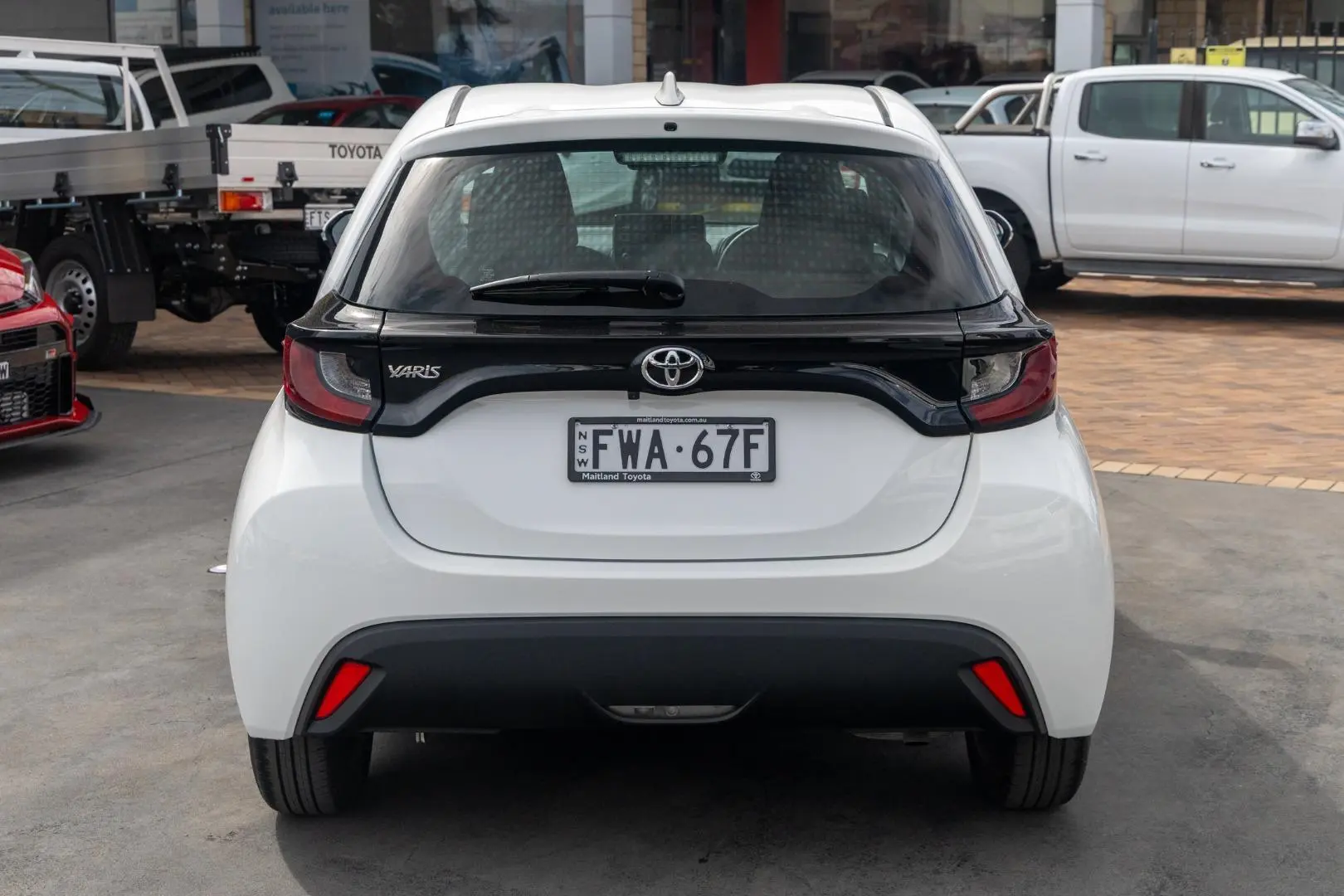 2022 Toyota Yaris Gallery Image 5