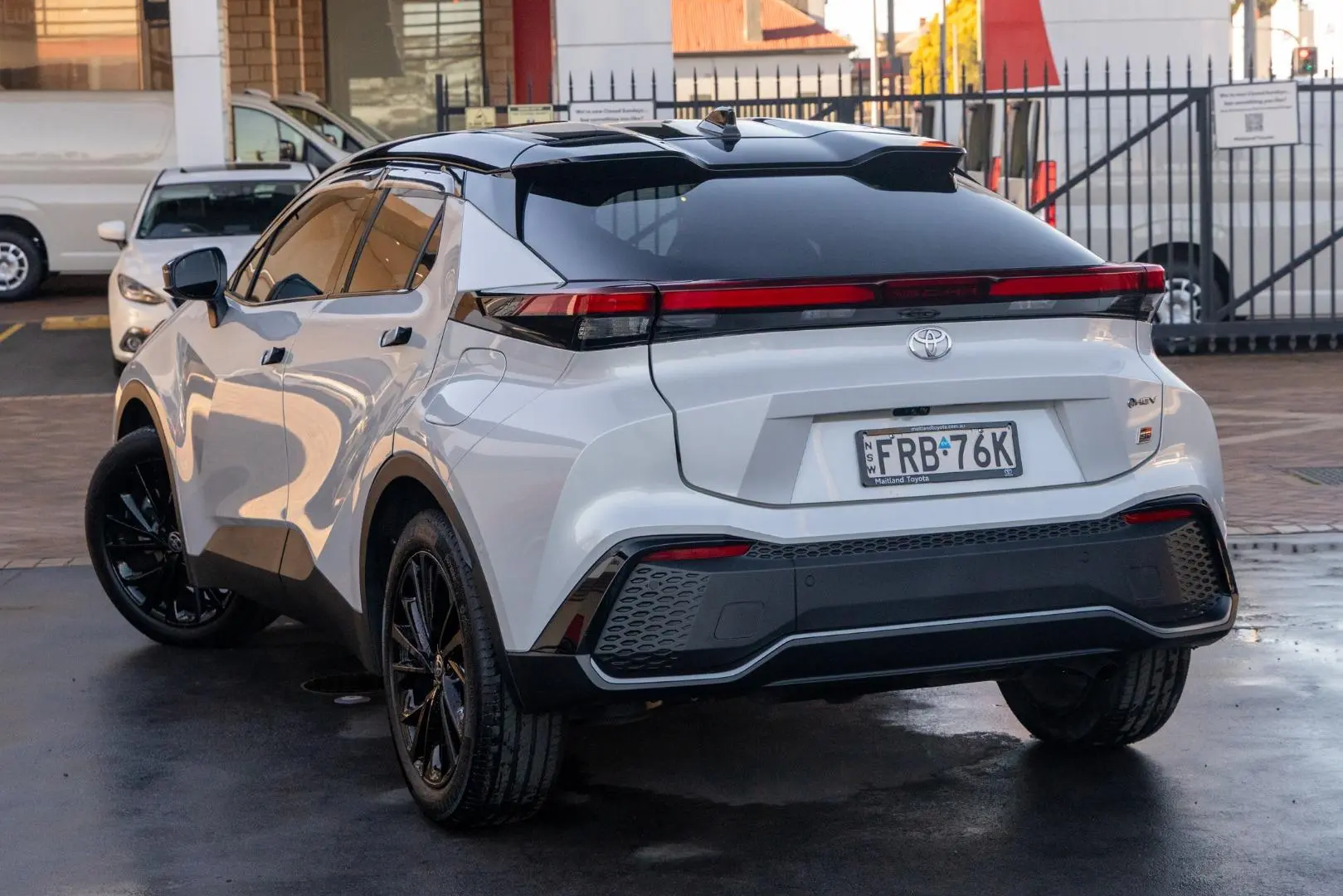 2025 Toyota C-HR Gallery Image 2