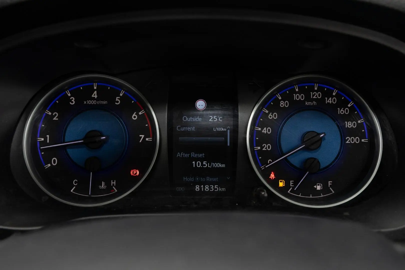 2020 Toyota Hilux Gallery Image 13