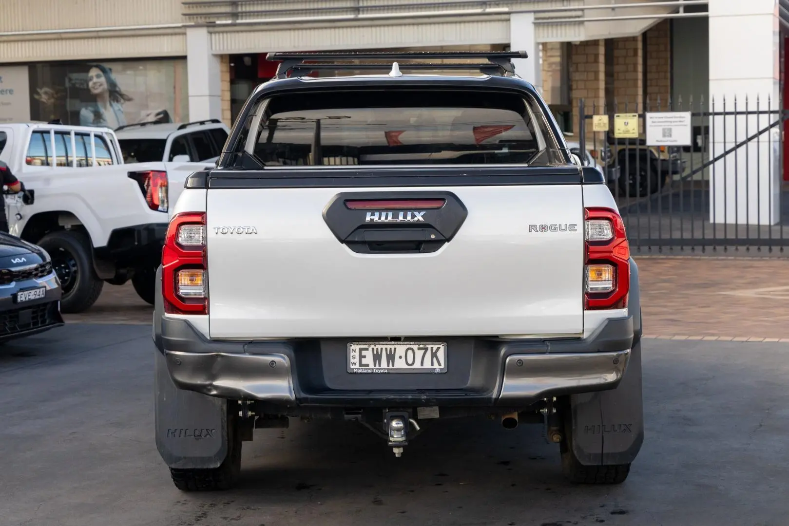 2022 Toyota Hilux Gallery Image 5
