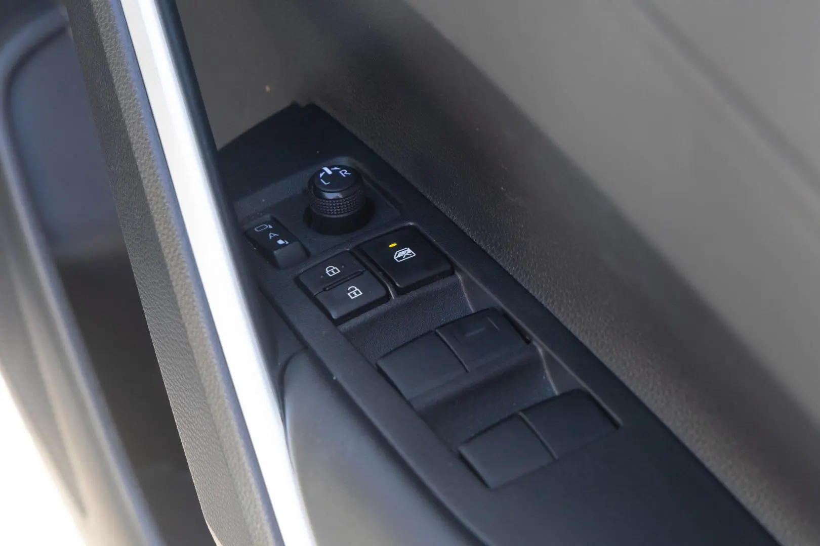 2024 Toyota Corolla Cross Gallery Image 18