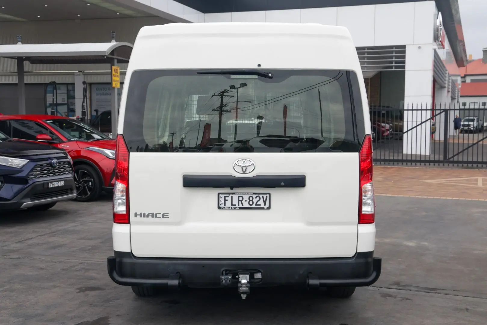 2021 Toyota Hiace Gallery Image 5