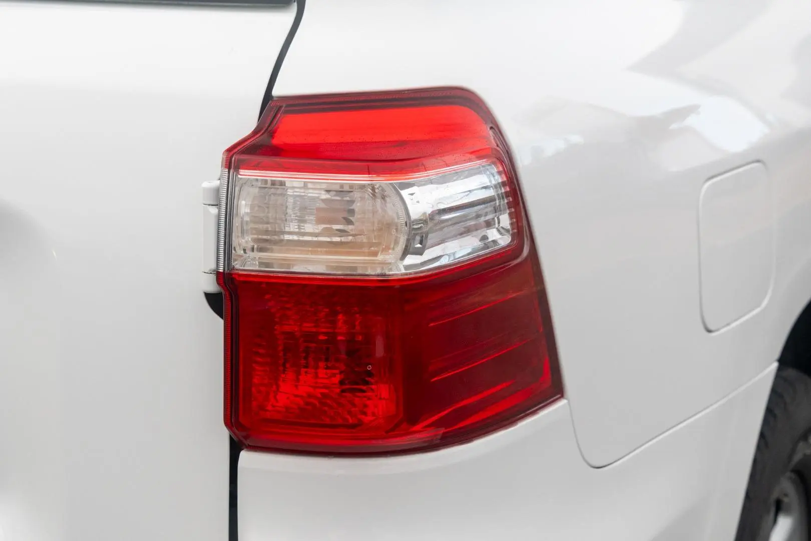 2017 Toyota Landcruiser Gallery Image 18