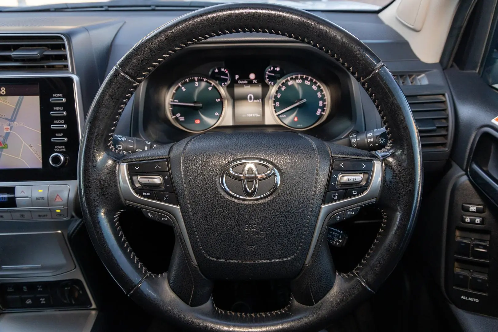 2023 Toyota Landcruiser Prado Gallery Image 10