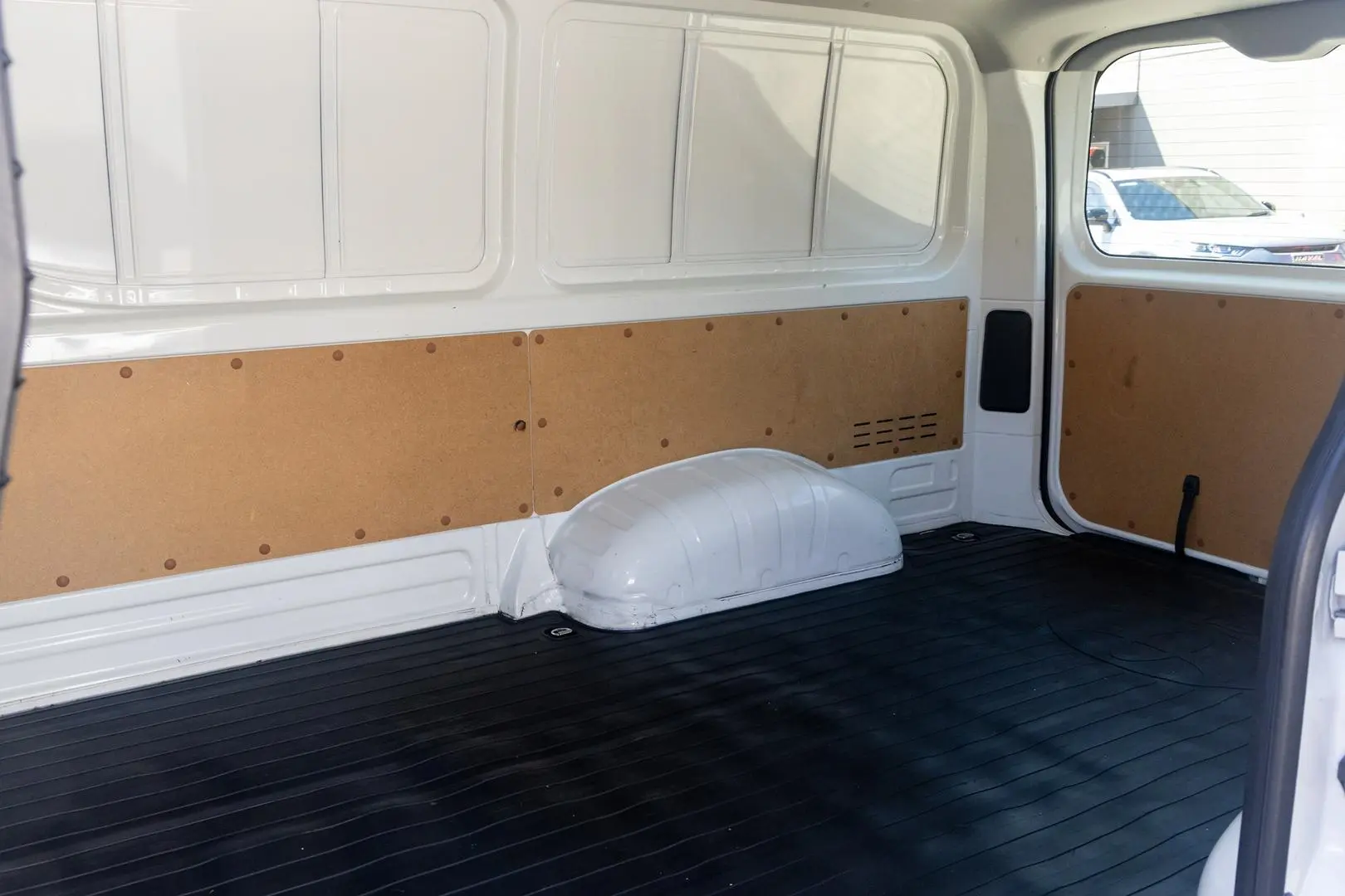2024 Toyota Hiace Gallery Image 9