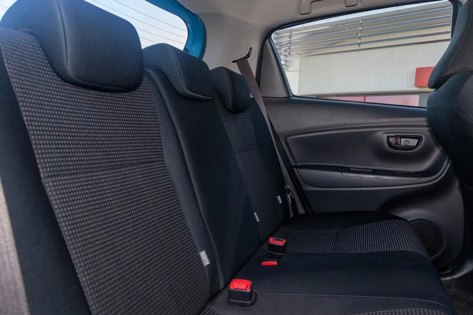 2015 Toyota Yaris Gallery Image 9