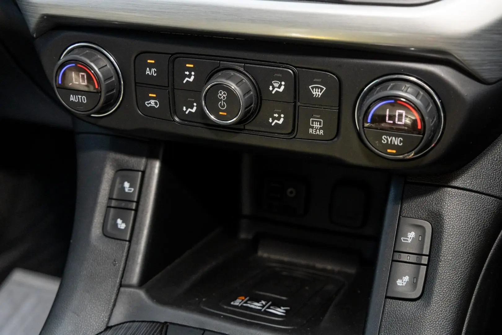 2020 Holden Acadia Gallery Image 16