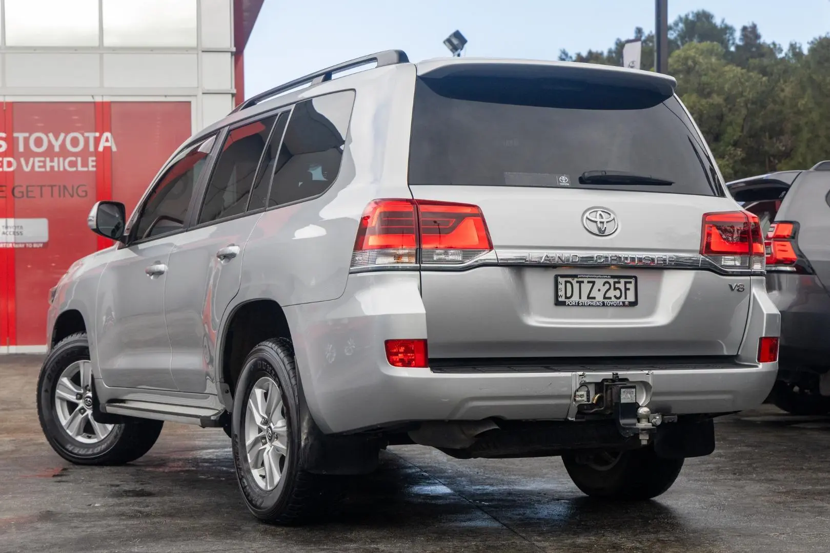 2018 Toyota Landcruiser Gallery Image 2