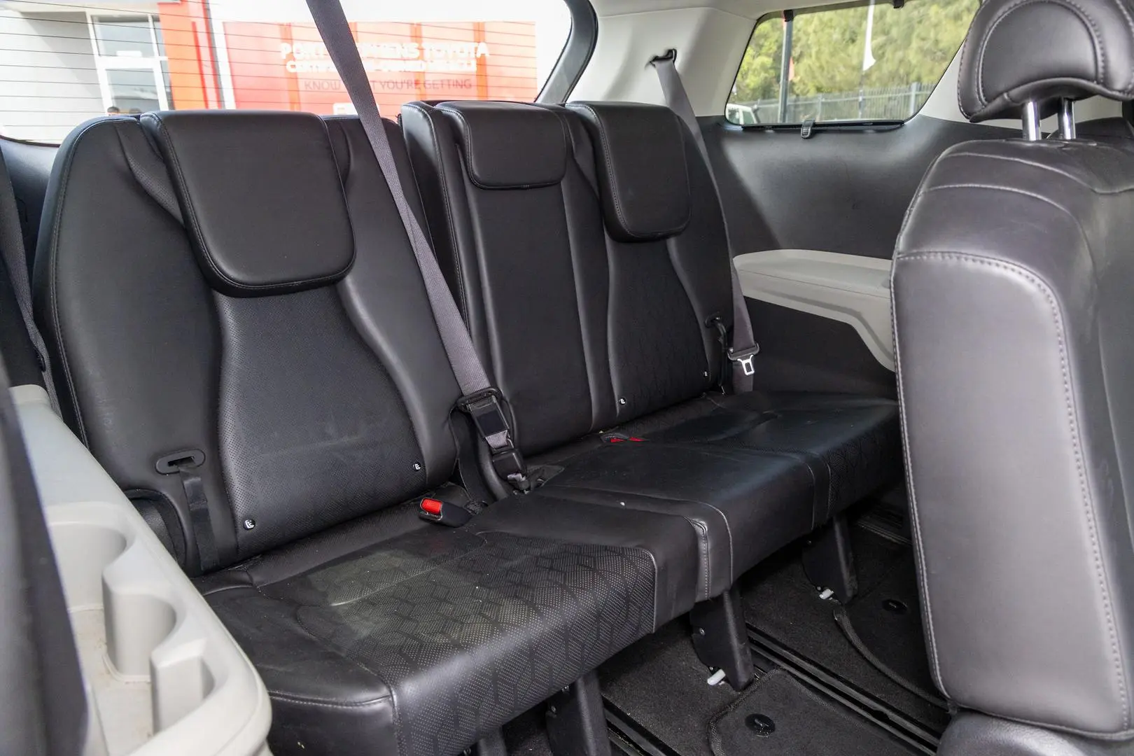 2021 Kia Carnival Gallery Image 10