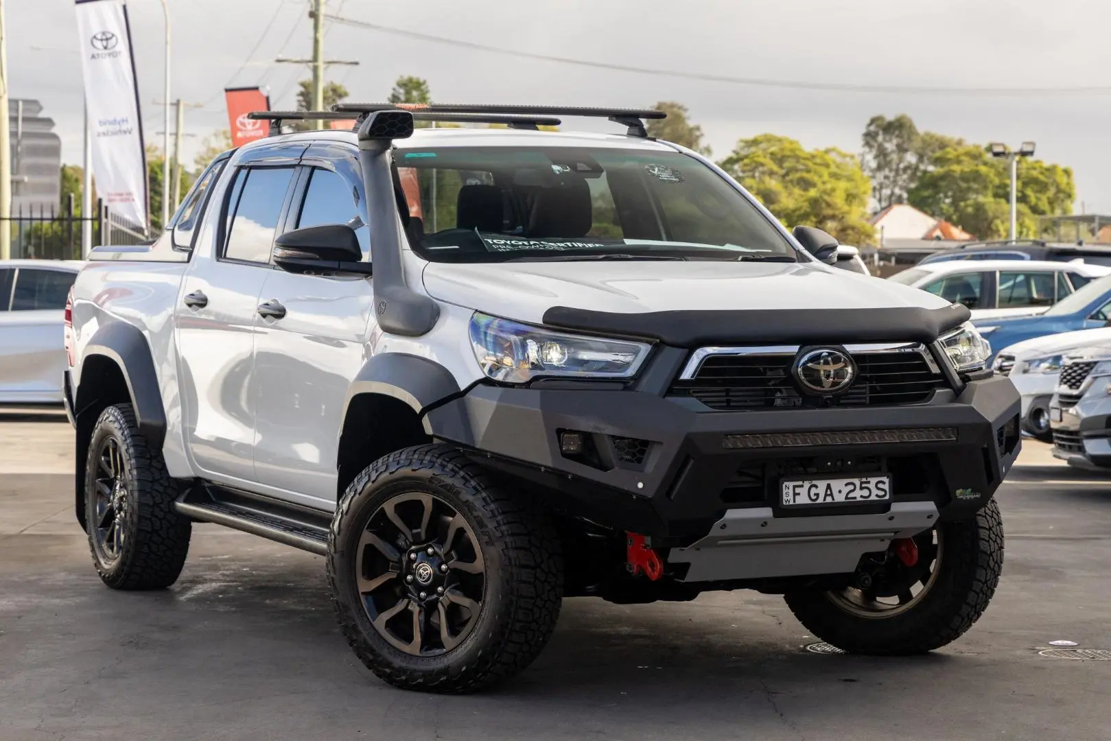 2024 Toyota Hilux Gallery Image 1
