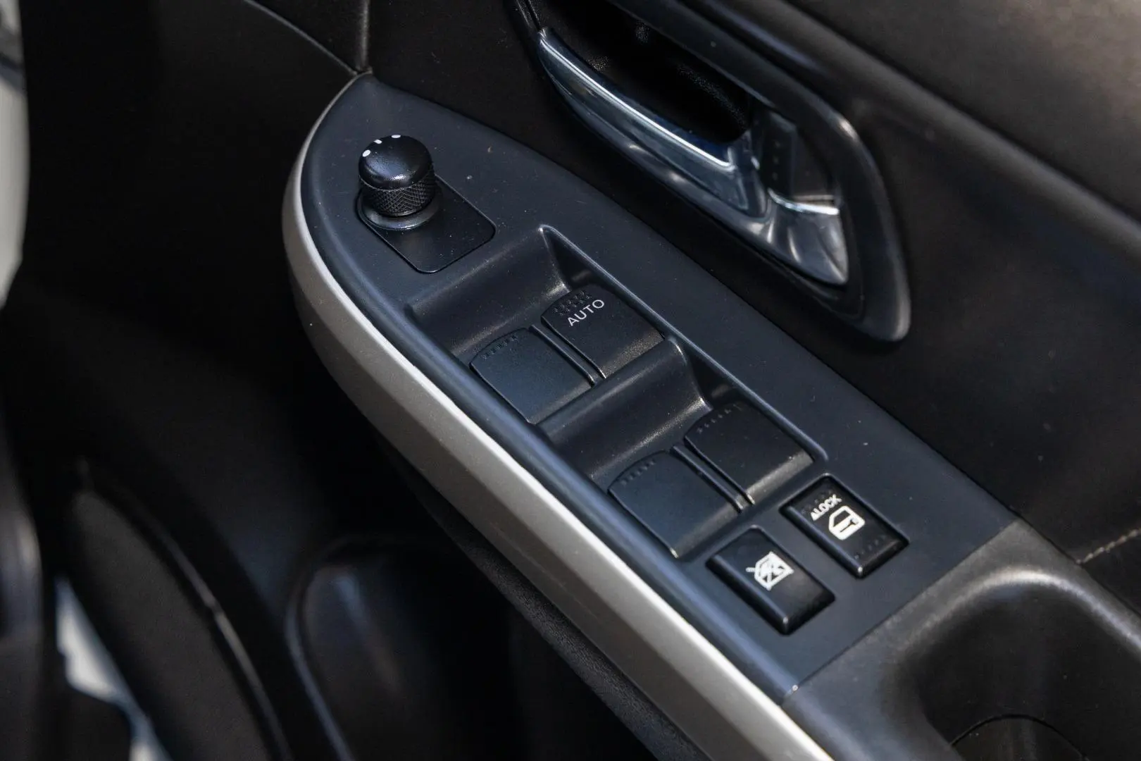 2018 Suzuki Grand Vitara Gallery Image 18