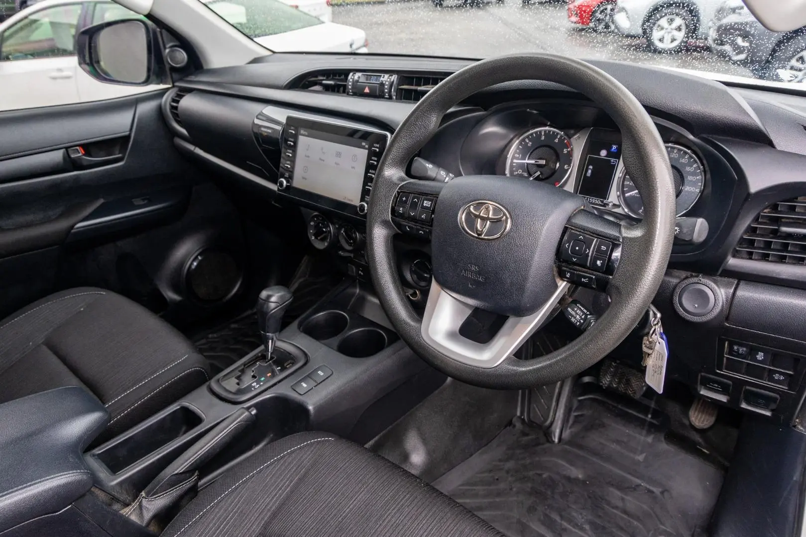 2022 Toyota Hilux Gallery Image 7