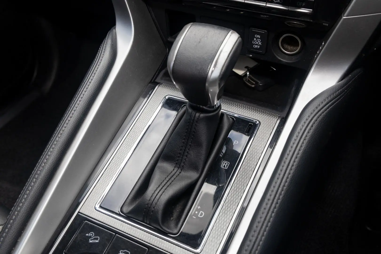 2022 Mitsubishi Pajero Sport Gallery Image 17