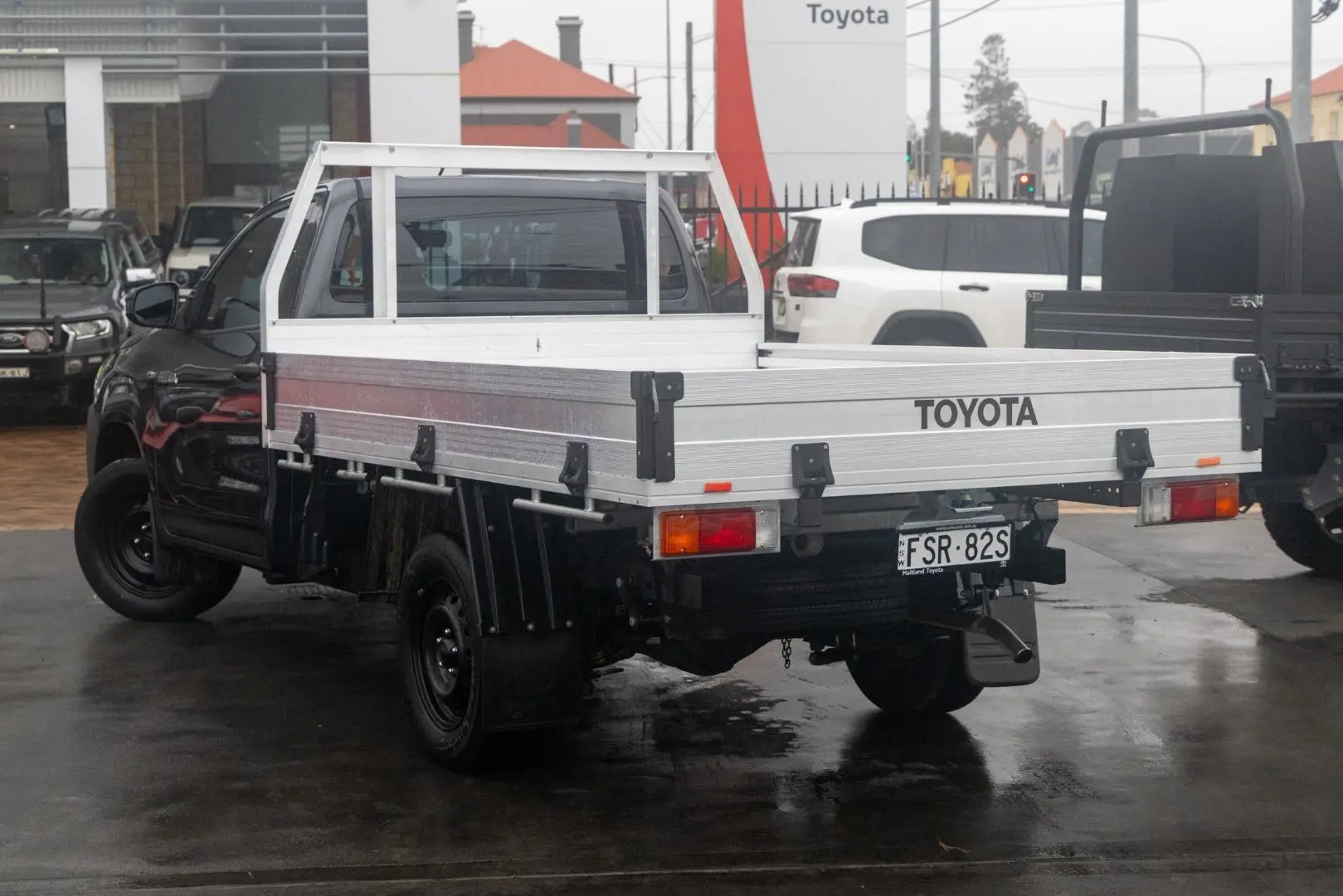 2019 Toyota Hilux Gallery Image 2