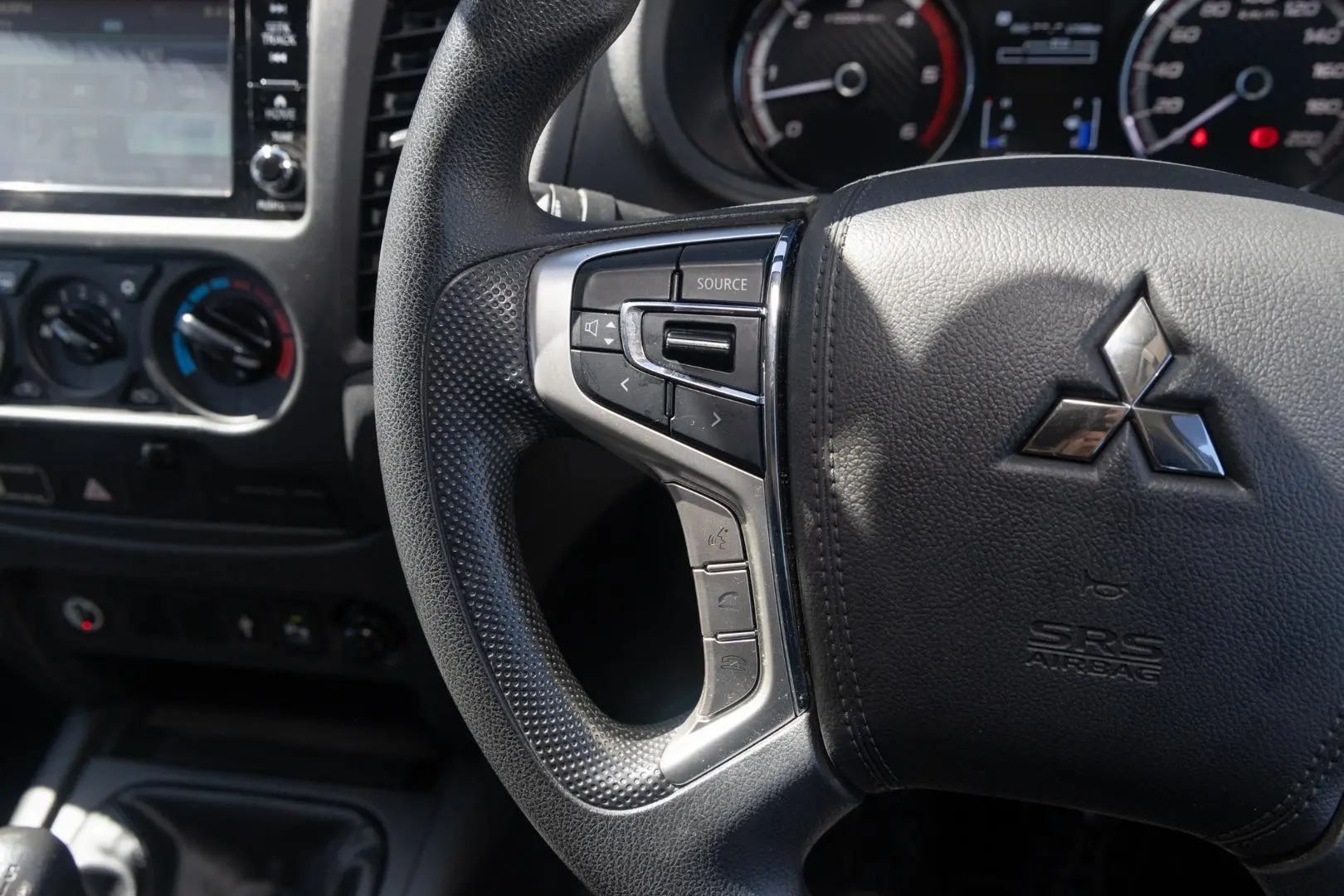 2019 Mitsubishi Triton Gallery Image 11