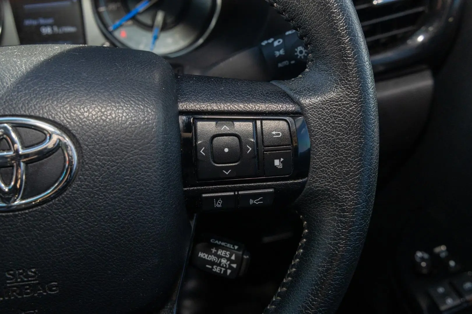 2022 Toyota Hilux Gallery Image 12