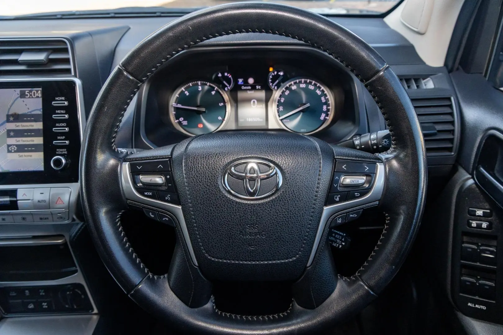2021 Toyota Landcruiser Prado Gallery Image 10