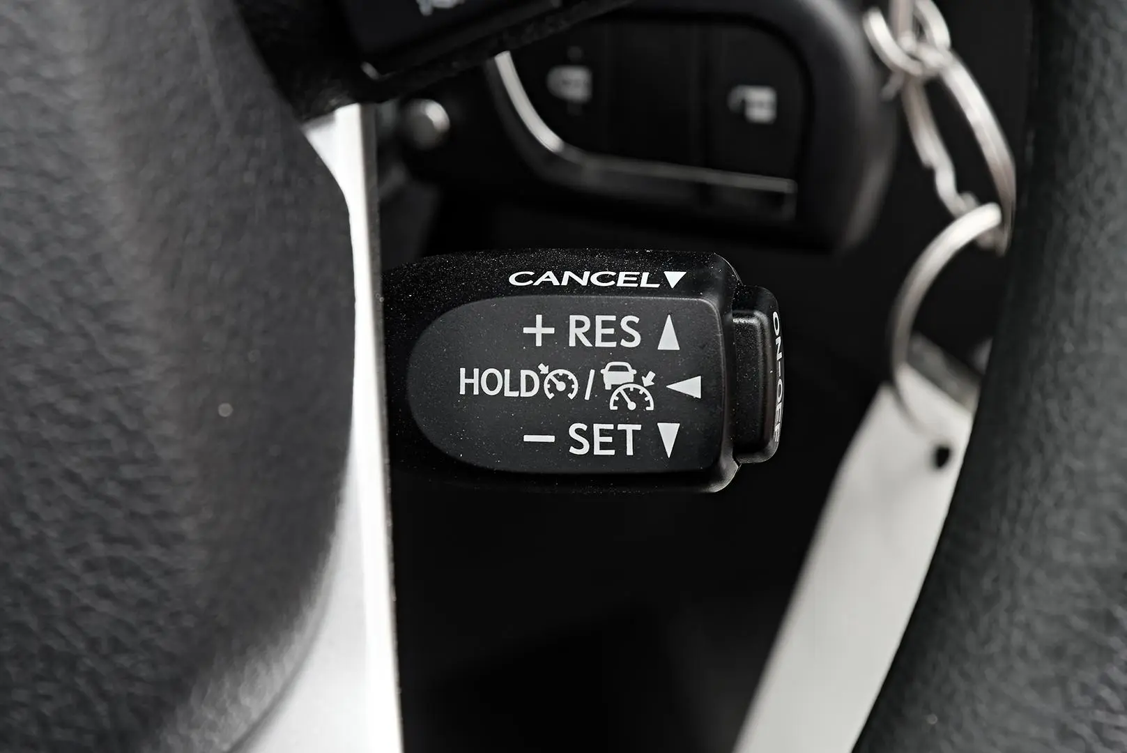 2025 Toyota Hilux Gallery Image 16