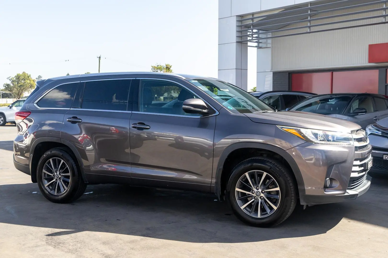 2019 Toyota Kluger Gallery Image 3
