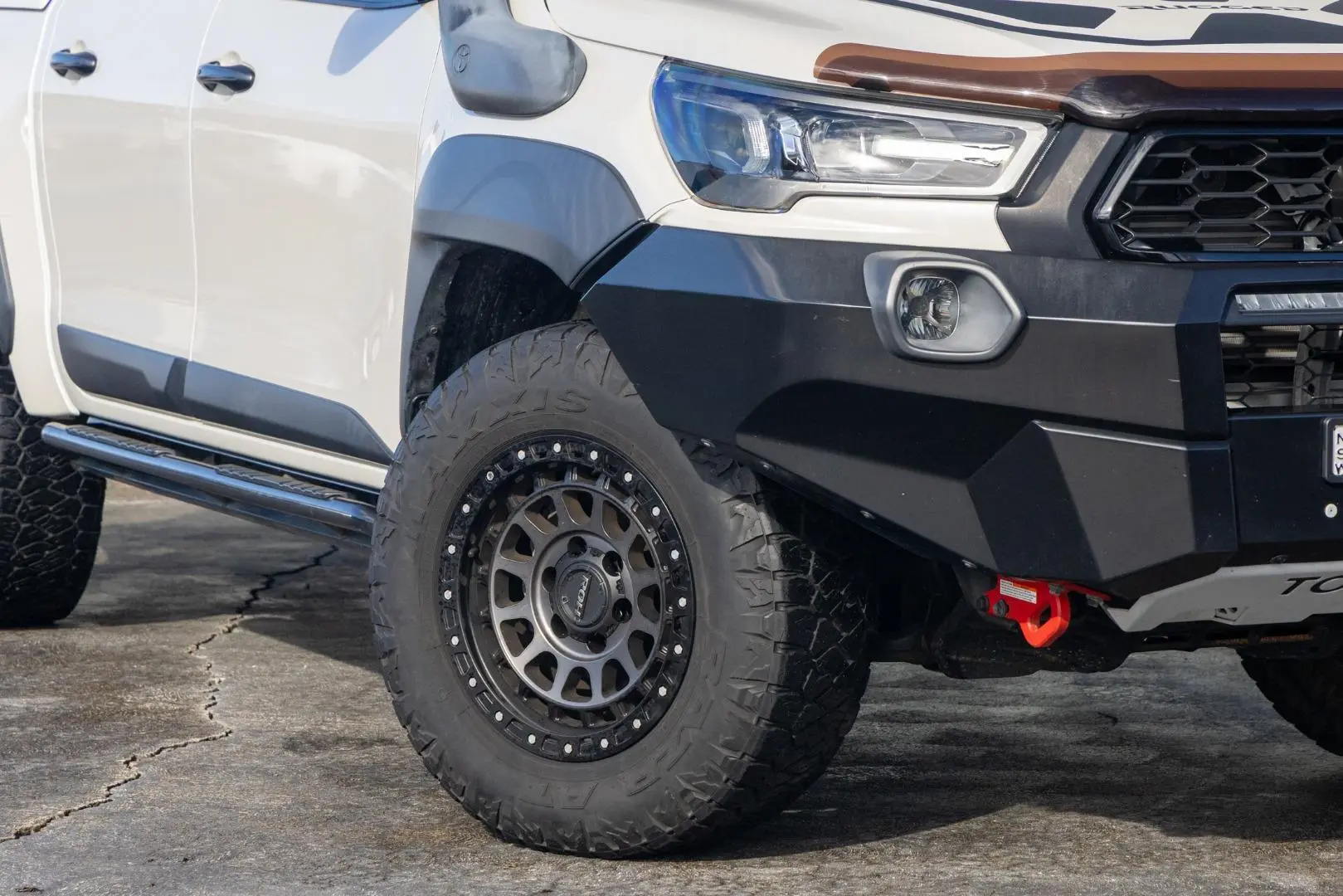 2022 Toyota Hilux Gallery Image 6