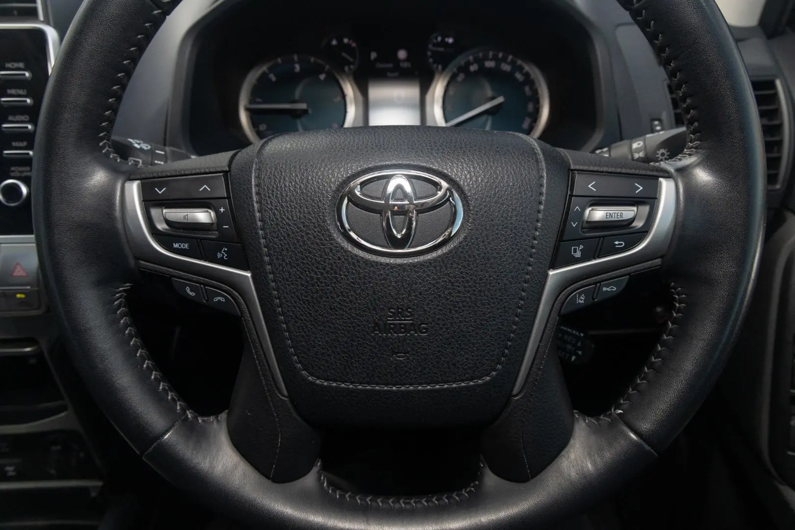 2021 Toyota Landcruiser Prado Gallery Image 10