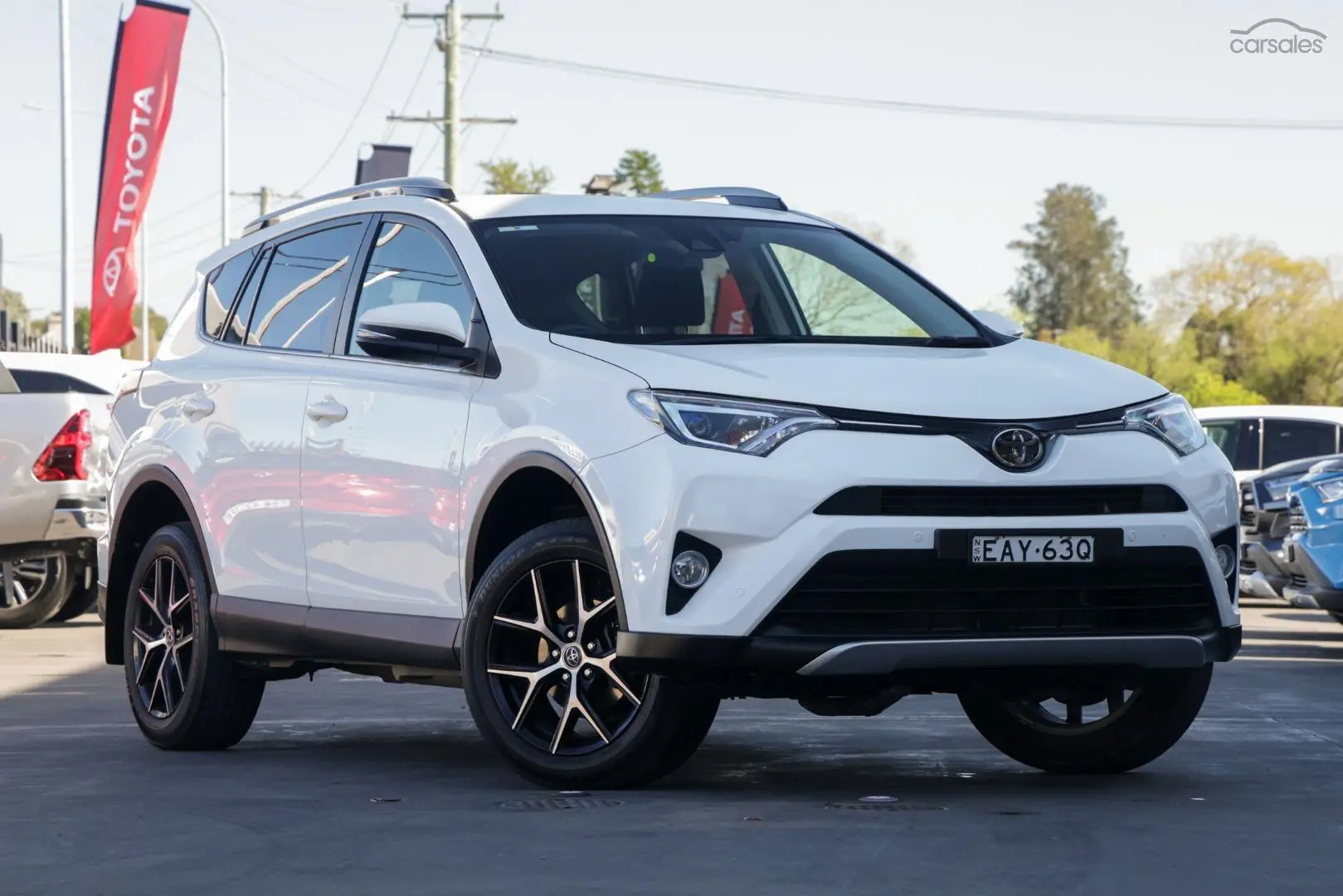 2019 Toyota RAV4 Image 1