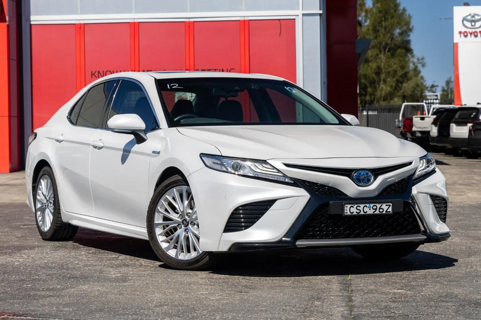 2018 Toyota Camry Gallery Image 1