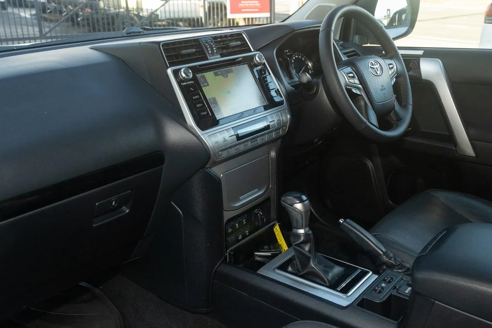 2018 Toyota Landcruiser Prado Gallery Image 8