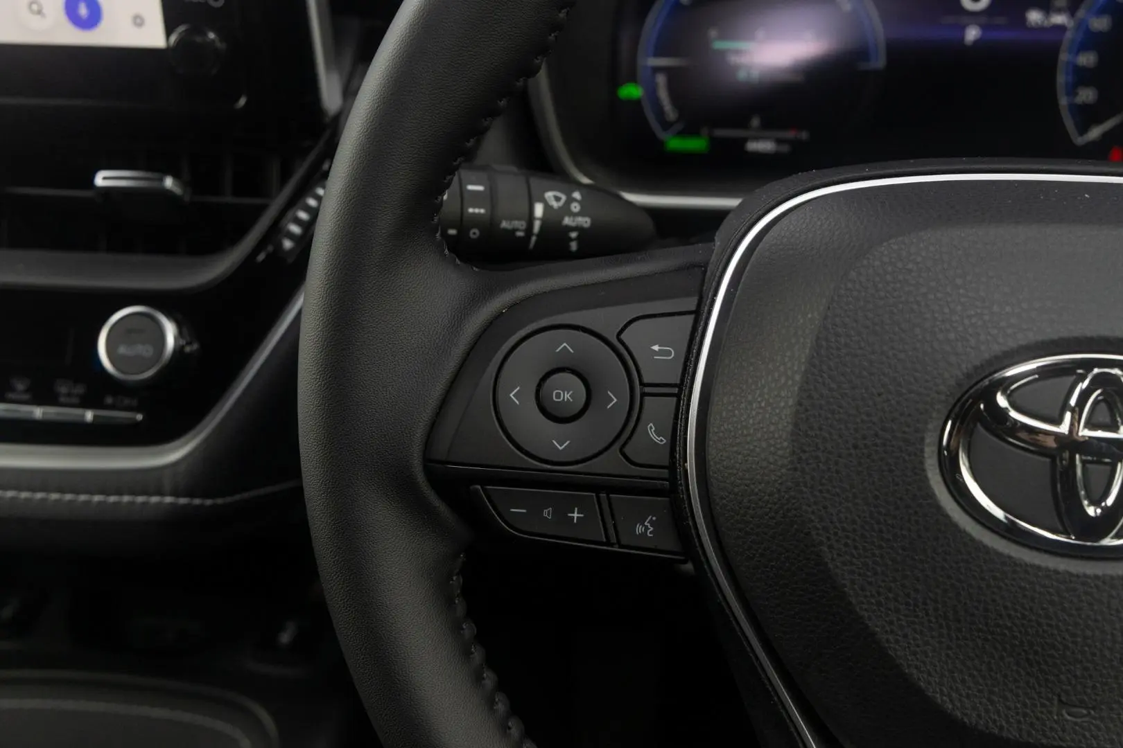 2025 Toyota Corolla Gallery Image 11