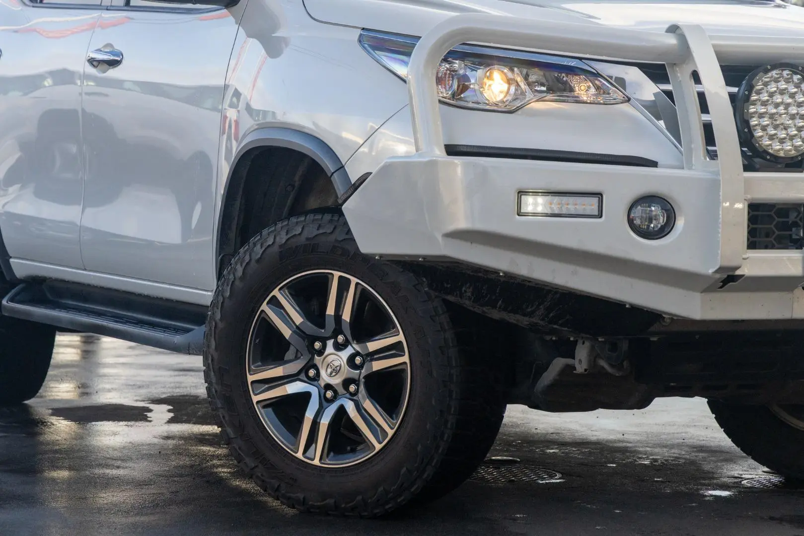 2018 Toyota Fortuner Gallery Image 6