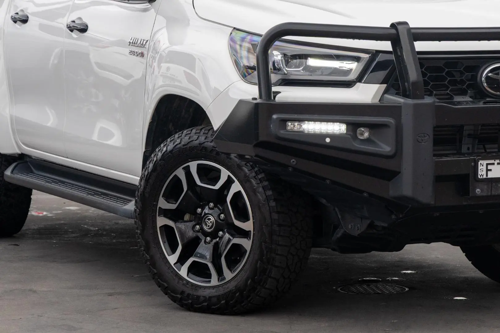 2024 Toyota Hilux Gallery Image 6