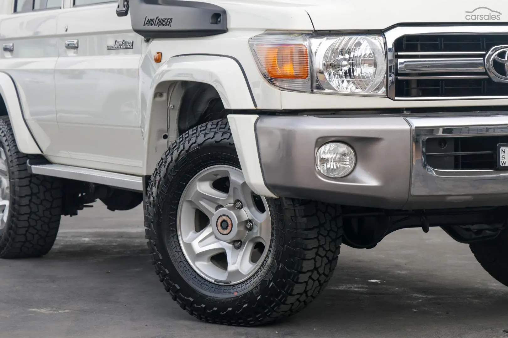 2021 Toyota Landcruiser Image 6