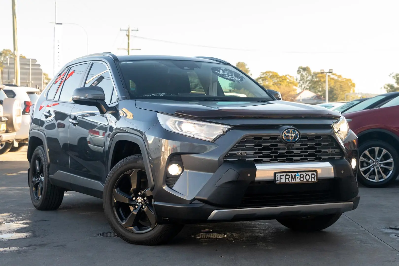 2020 Toyota RAV4 Gallery Image 1