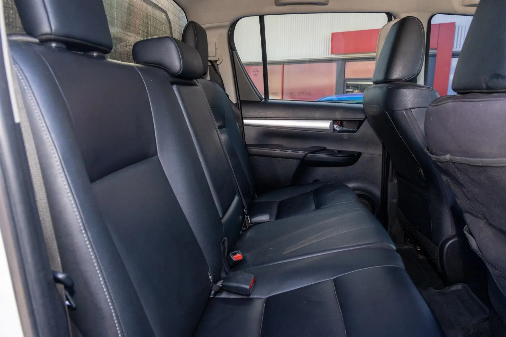 2017 Toyota Hilux Gallery Image 9