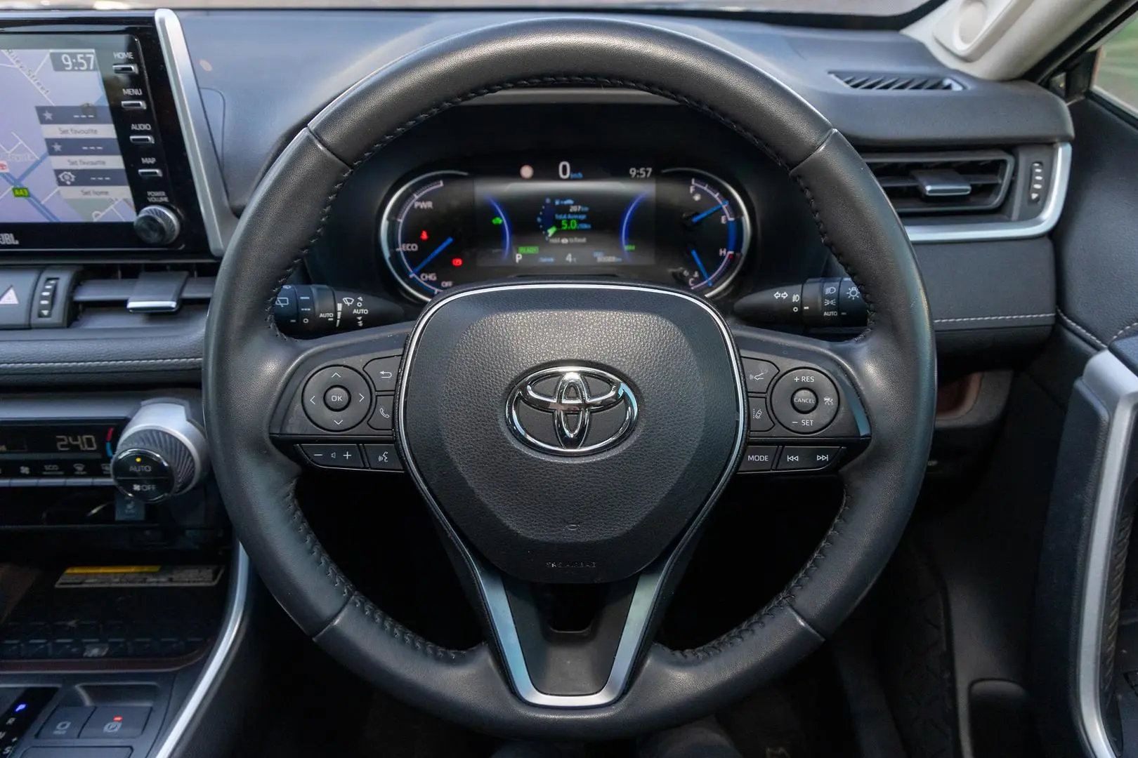 2021 Toyota RAV4 Gallery Image 10