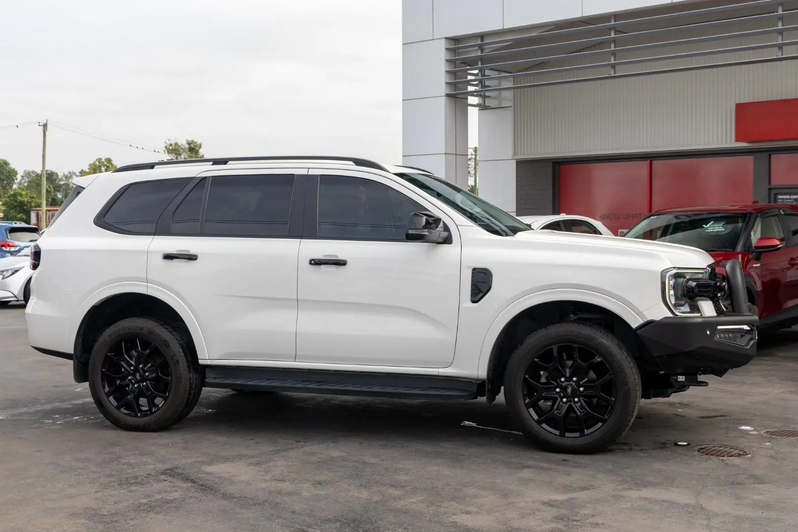 2024 Ford Everest Gallery Image 3